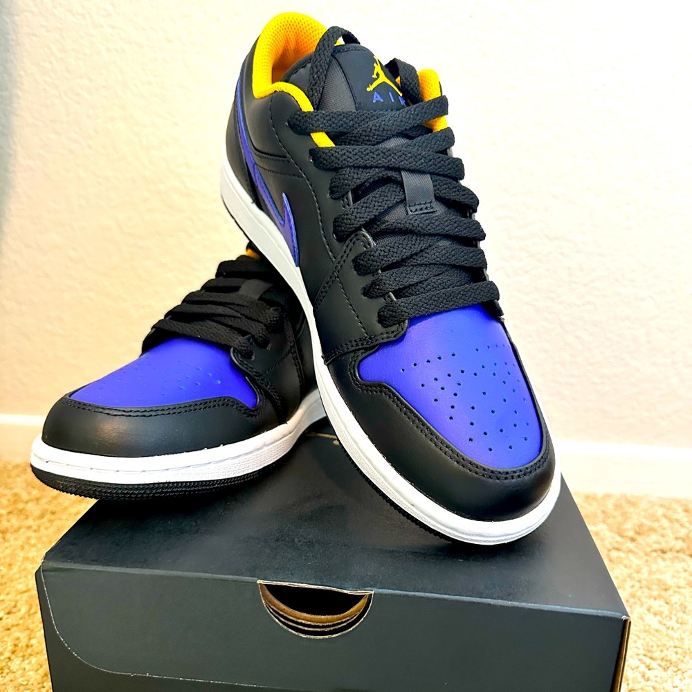 NWT Never Worn Air Jordan 1 Lows WITH BOX